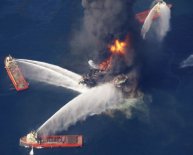 What caused the BP oil spill 2010?